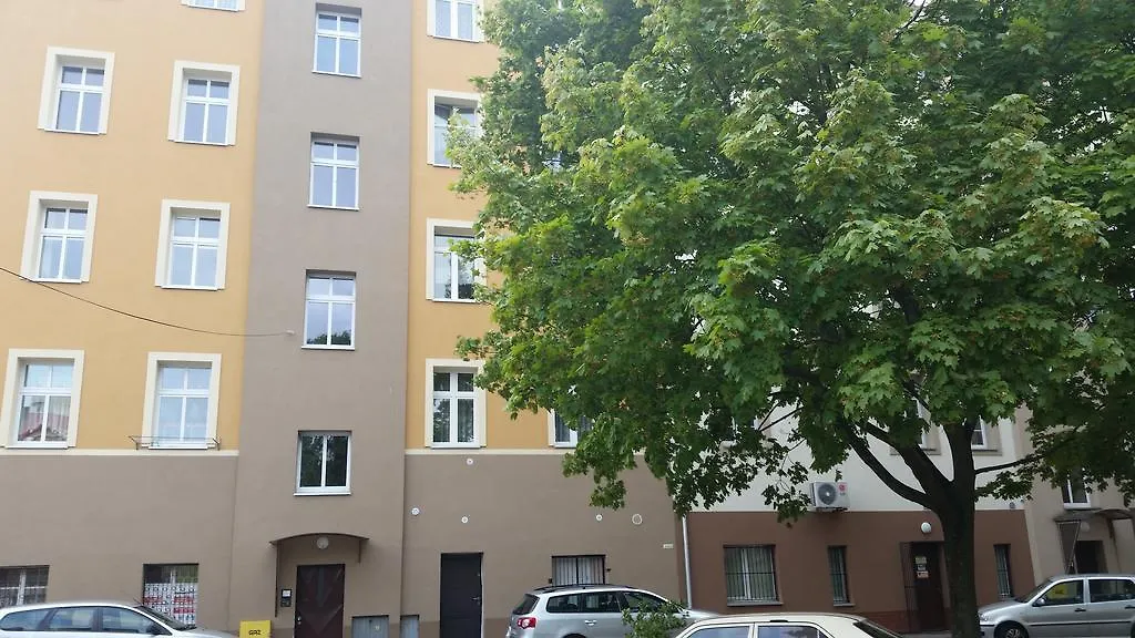 Apartament Dworcowa コウォブジェク アパート